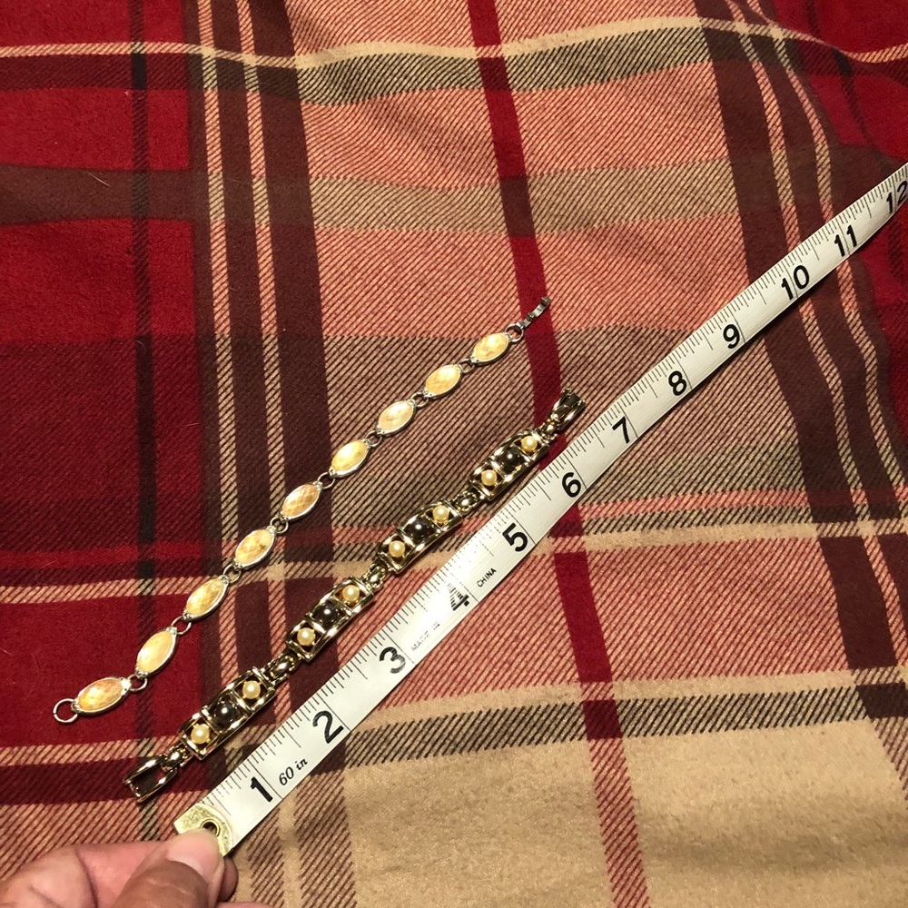 2 bracelets - Picture 5 of 5